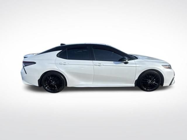 Used 2021 Toyota Camry XSE FWD image 6