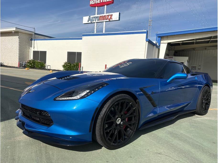 Used 2016 Chevrolet Corvette Stingray Coupe w/ 3LT Preferred Equipment Group RWD image 2