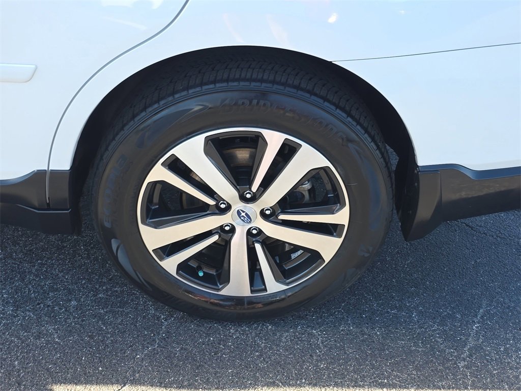 Used 2019 Subaru Outback 2.5i Limited w/ Popular Package #2 image 5