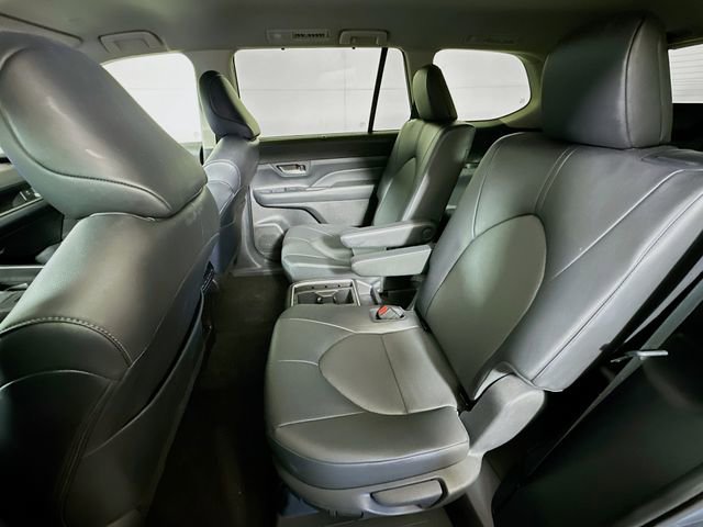 Certified 2025 Toyota Grand Highlander XLE image 23