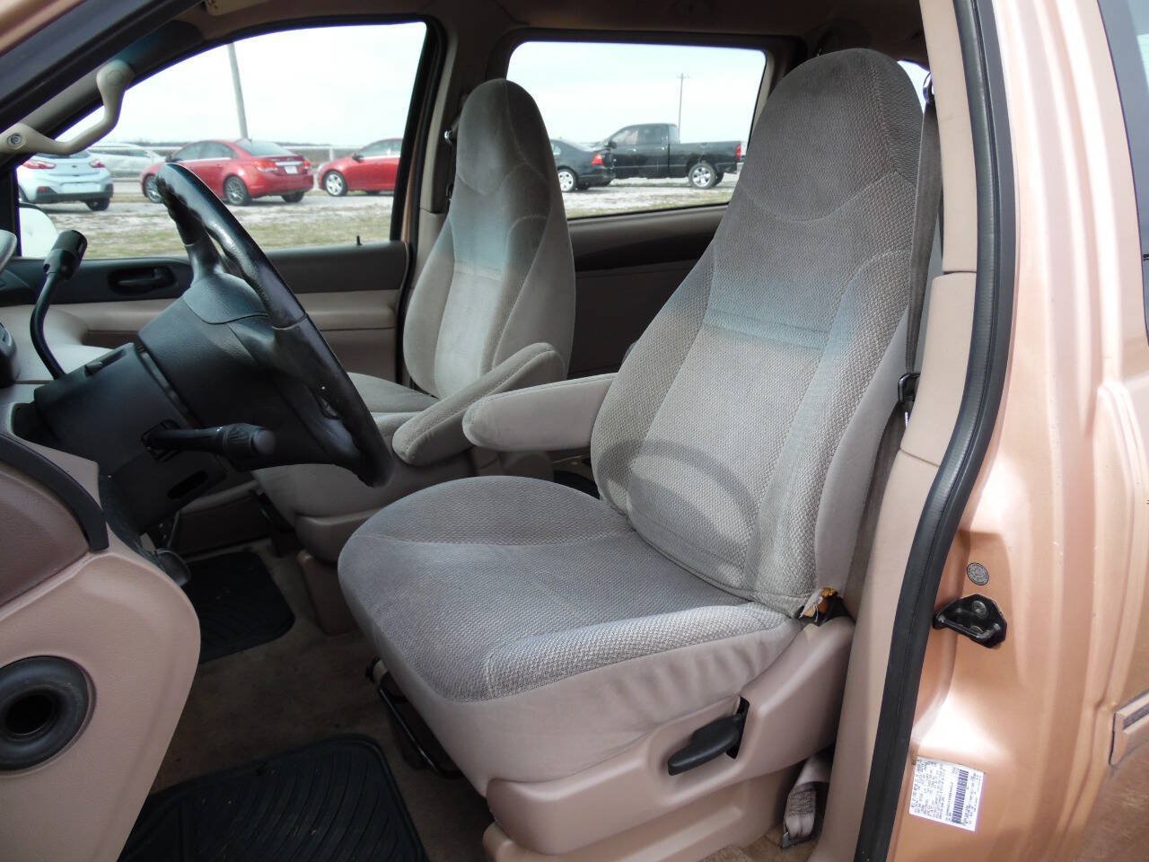 Used 1995 Ford Windstar LX FWD image 4