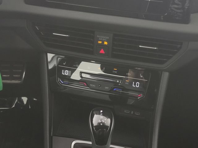 Used 2025 Volkswagen Jetta Sport FWD image 22