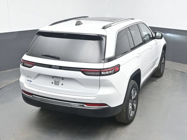 Used 2022 Jeep Grand Cherokee Limited 4xe w/ Luxury Tech Group II AWD/4WD image 40