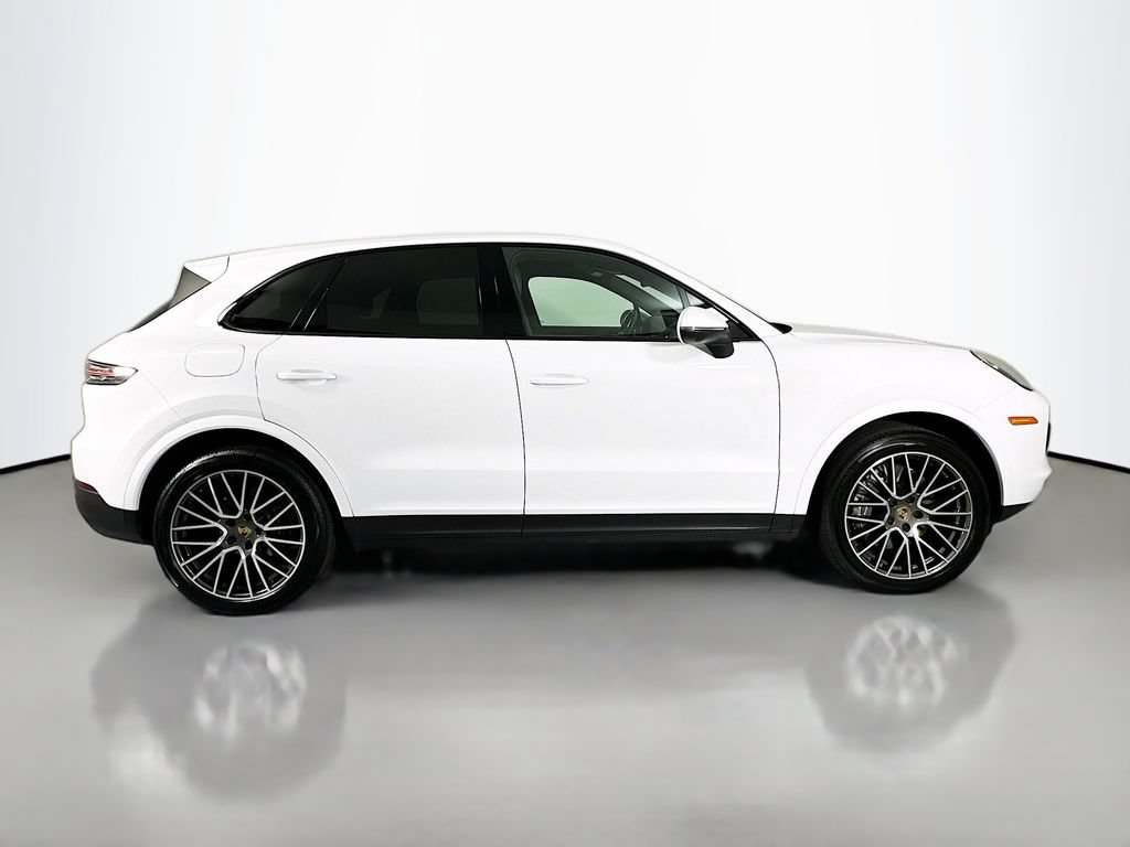 Certified 2022 Porsche Cayenne AWD/4WD image 8