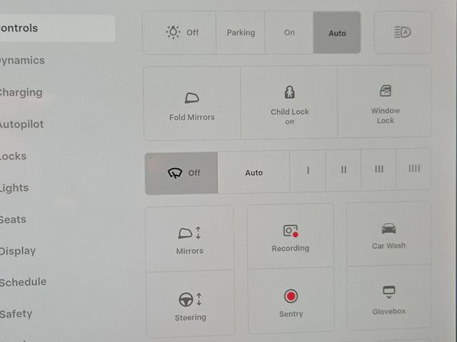 Used 2023 Tesla Model Y Long Range AWD/4WD image 27