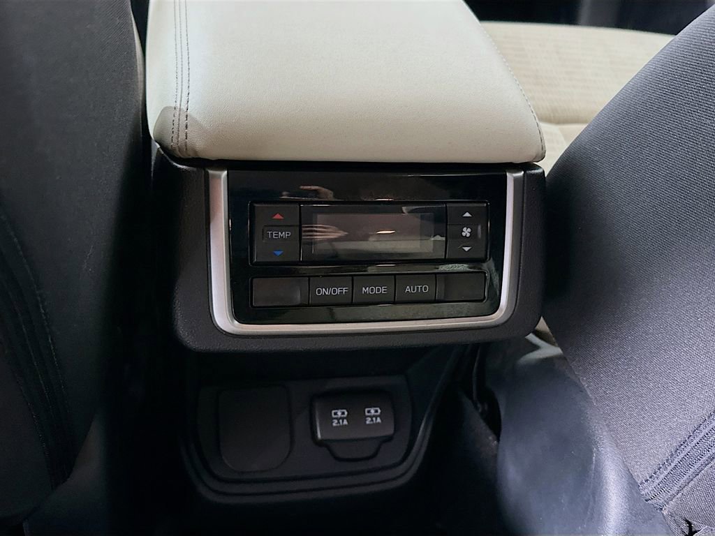Used 2022 Subaru Ascent Premium w/ Convenience Package image 32