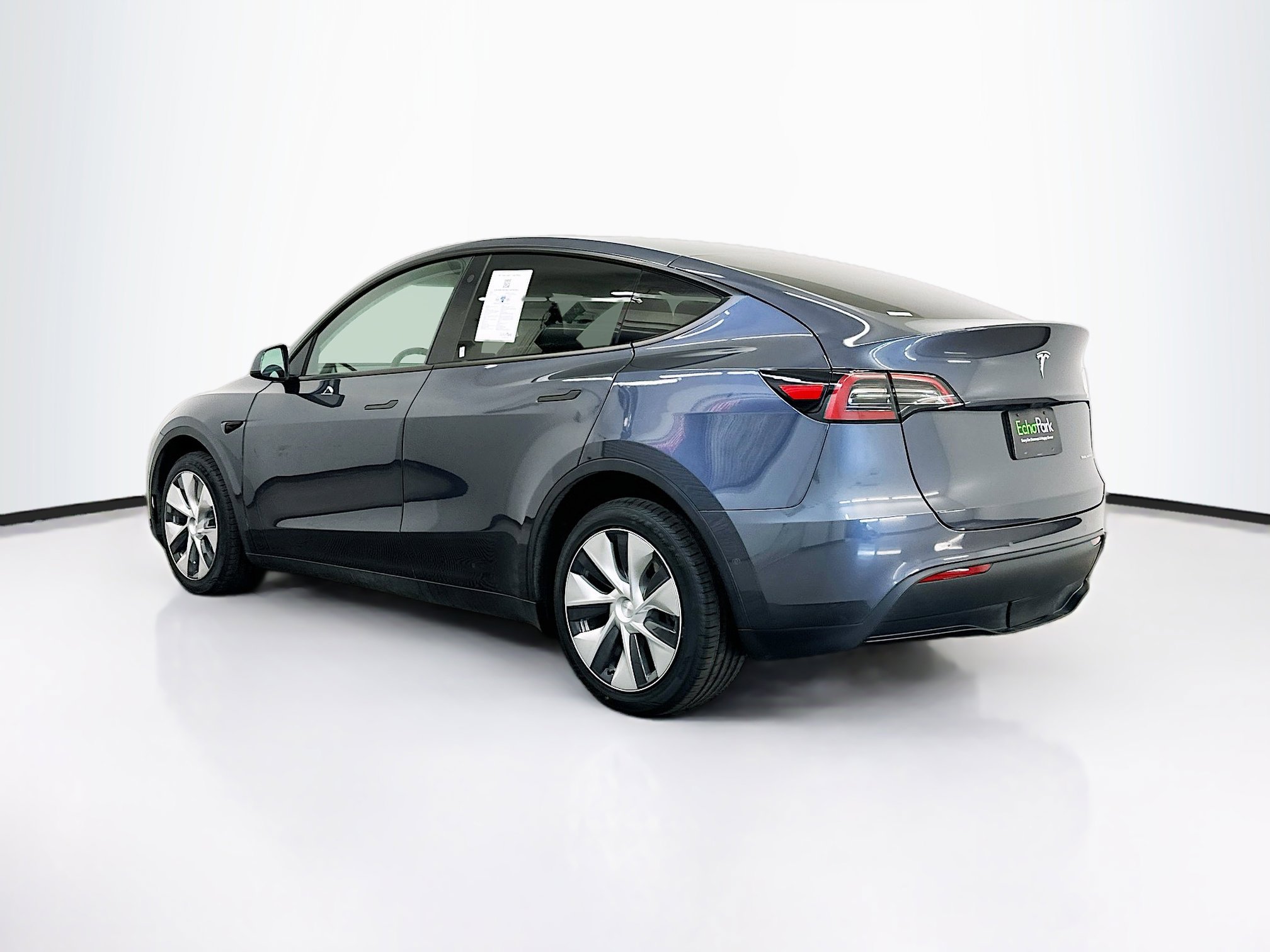 Used 2022 Tesla Model Y Long Range image 5