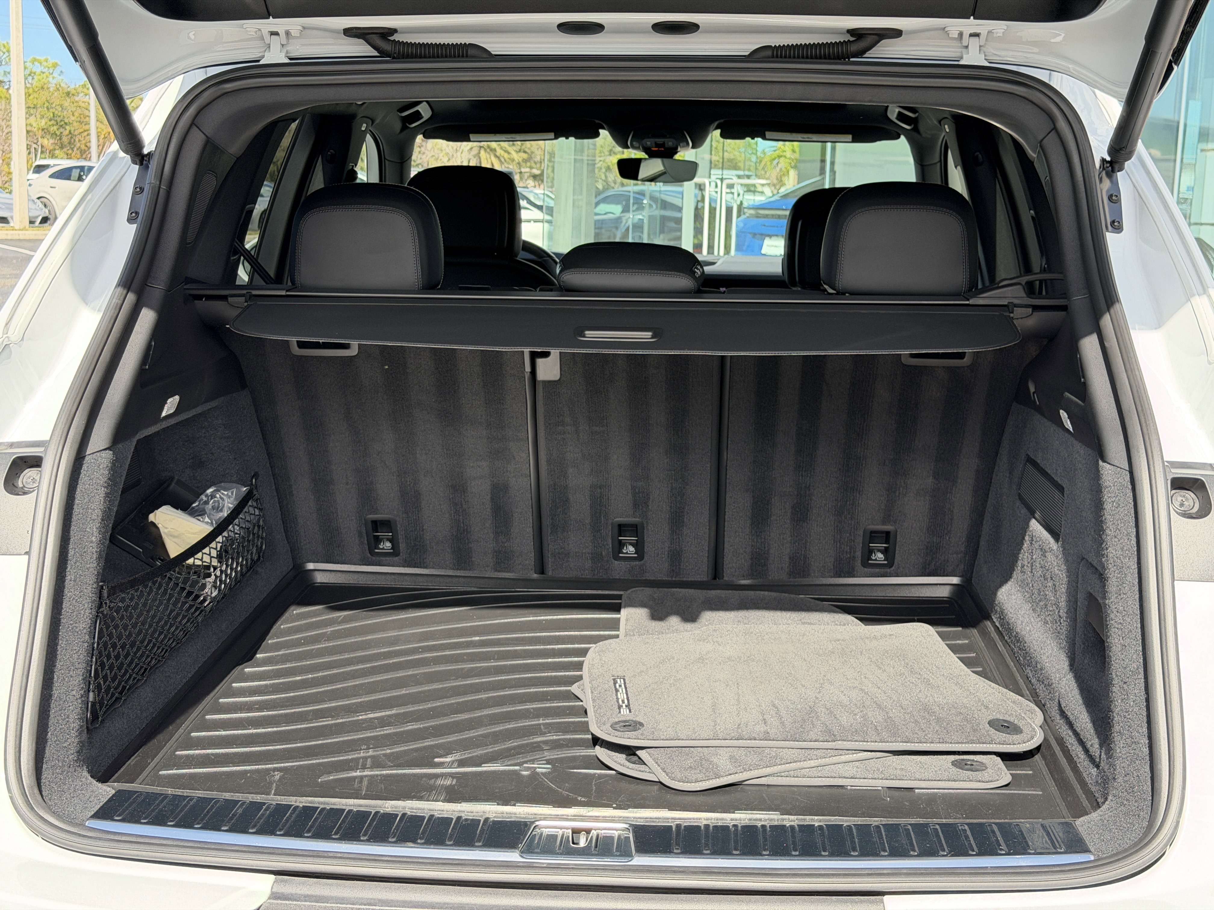 Certified 2024 Porsche Cayenne S image 15