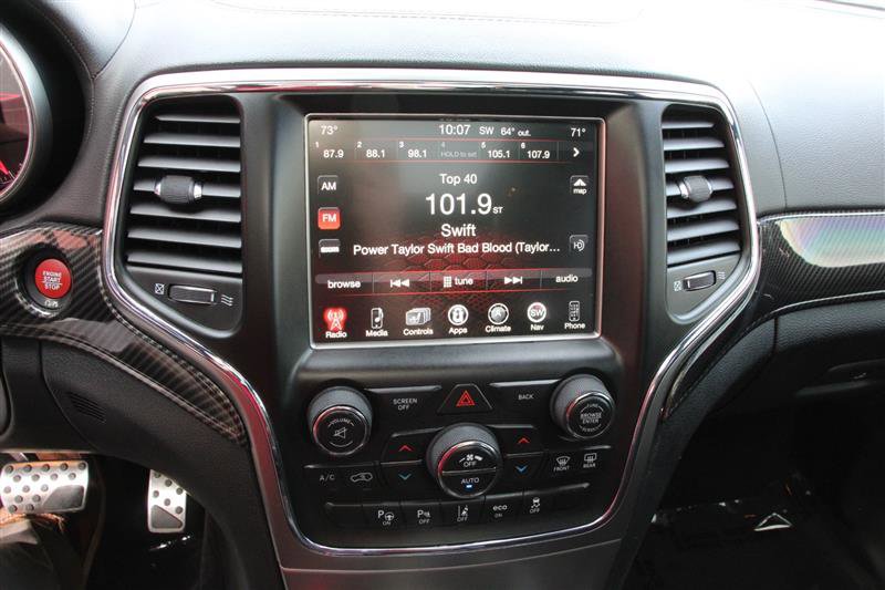 Used 2017 Jeep Grand Cherokee SRT image 34