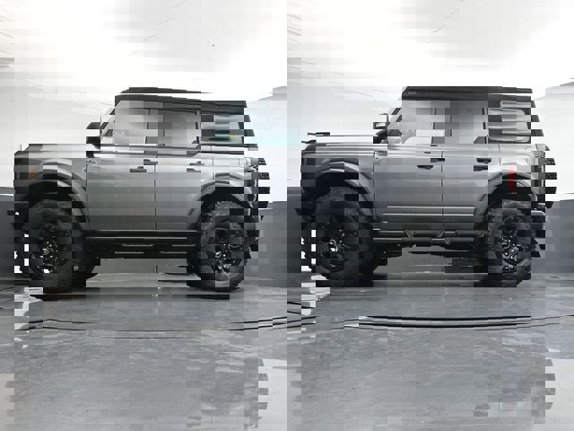 Used 2023 Ford Bronco Wildtrak AWD/4WD image 26