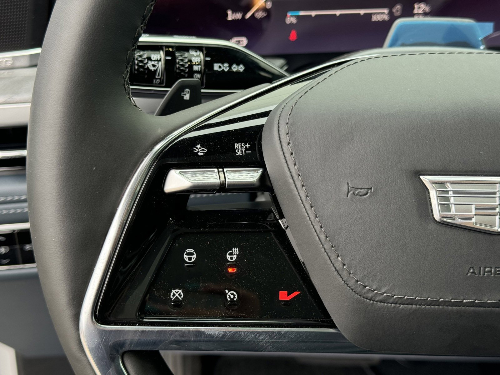 New 2025 Cadillac Escalade IQ Sport 2 w/ LPO, ONYX Package image 19