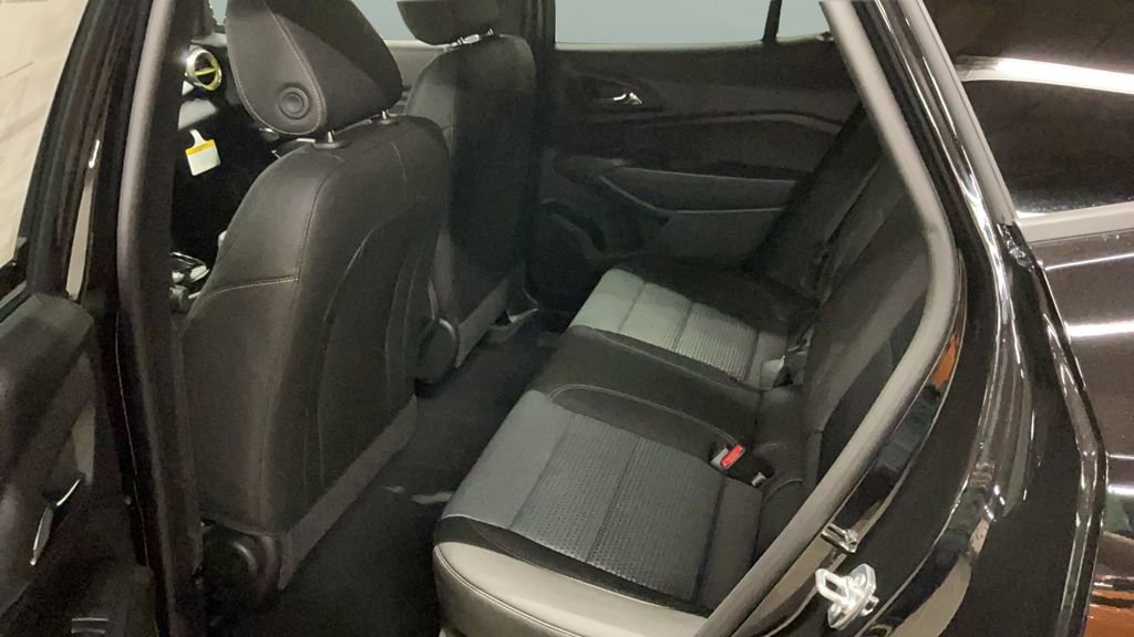 New 2026 Chevrolet Trax LT image 16
