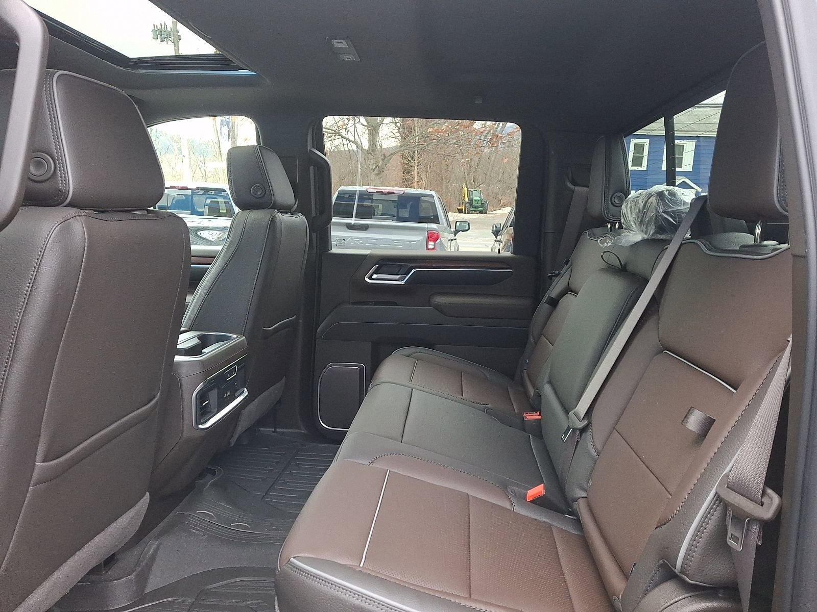 New 2026 GMC Sierra 3500 Denali w/ Denali Reserve Package image 10
