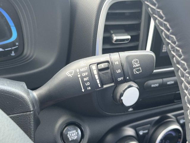 New 2026 Hyundai Venue SEL FWD image 35