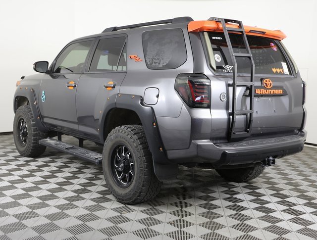 Used 2021 Toyota 4Runner TRD Off-Road Premium w/ Moonroof Package image 3