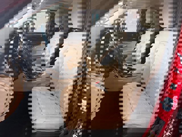 Used 2016 Mercedes-Benz C 300 Sedan image 4