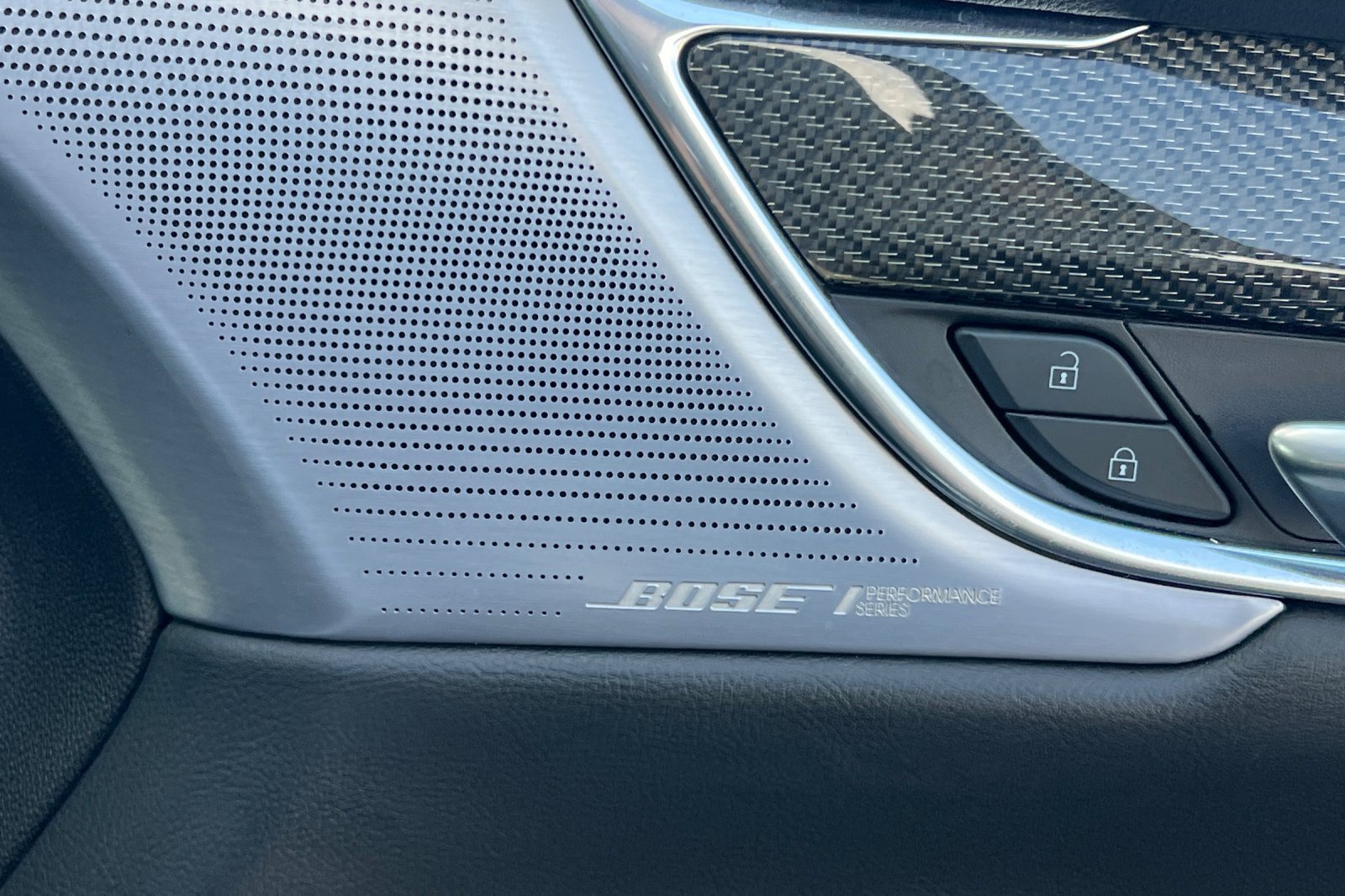 Used 2022 Cadillac XT5 Sportv w/ LPO, ONYX Package image 43