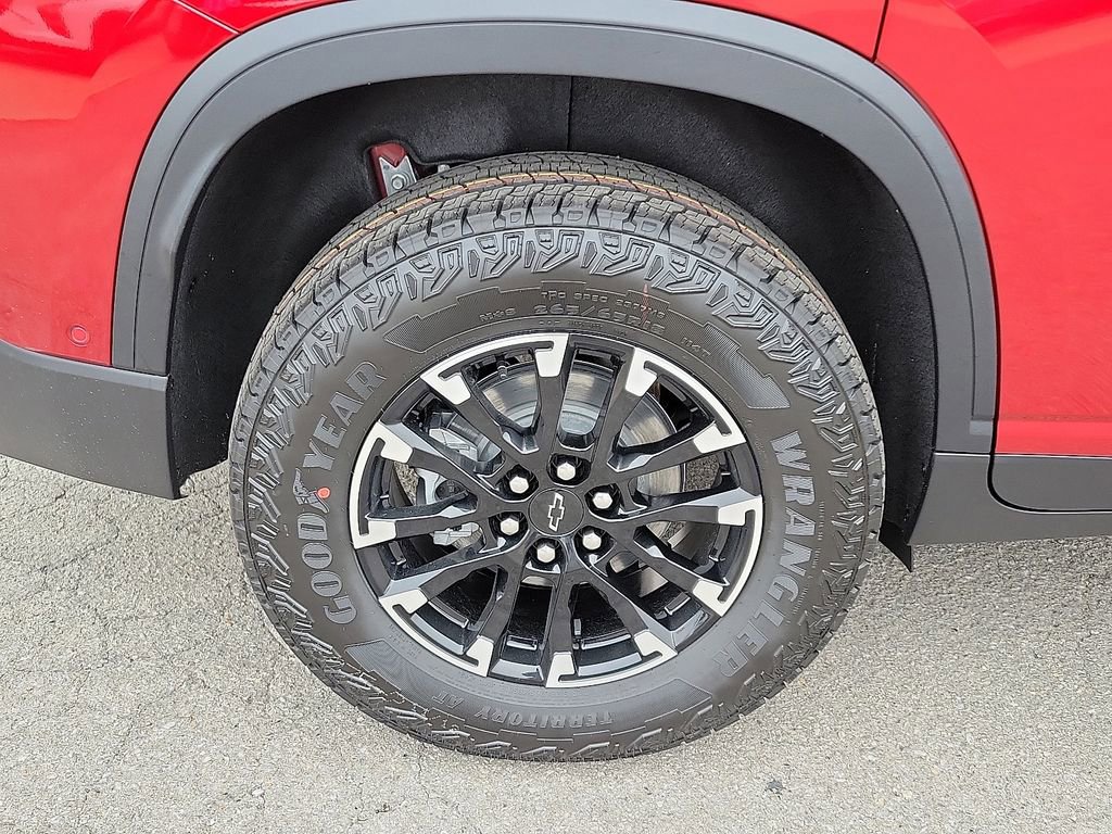 New 2026 Chevrolet Traverse Z71 w/ Enhanced Driving Package image 7