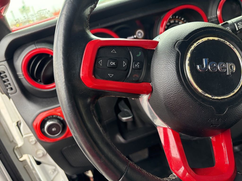 Used 2018 Jeep Wrangler Unlimited Sahara image 23