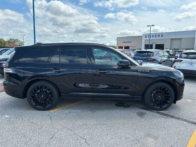 New 2025 Lincoln Aviator Reserve w/ Equipment Group 201A image 3