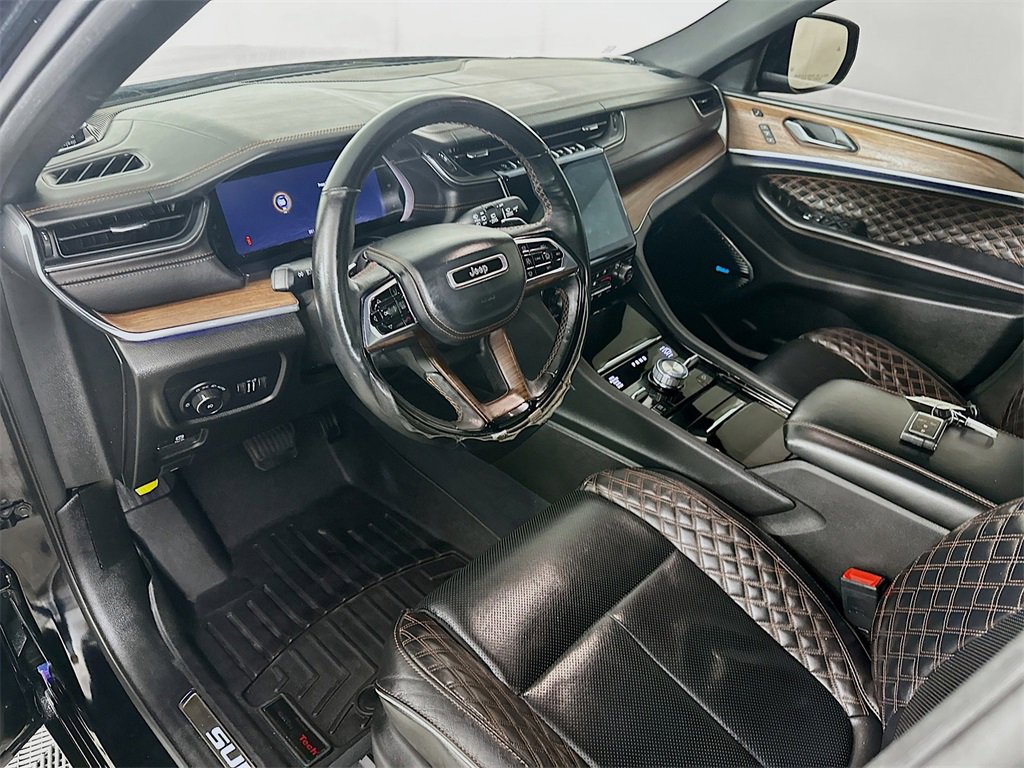 Used 2023 Jeep Grand Cherokee Summit image 30