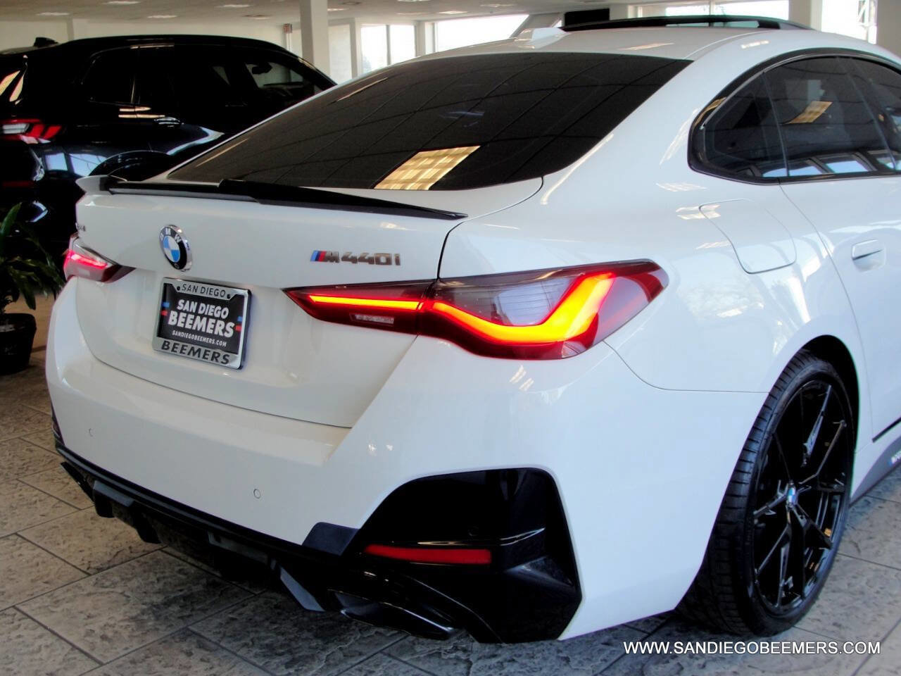 Used 2022 BMW M440i xDrive Gran Coupe M440i xDrive GC M PERF+RED M B w/ Shadowloine Package image 59