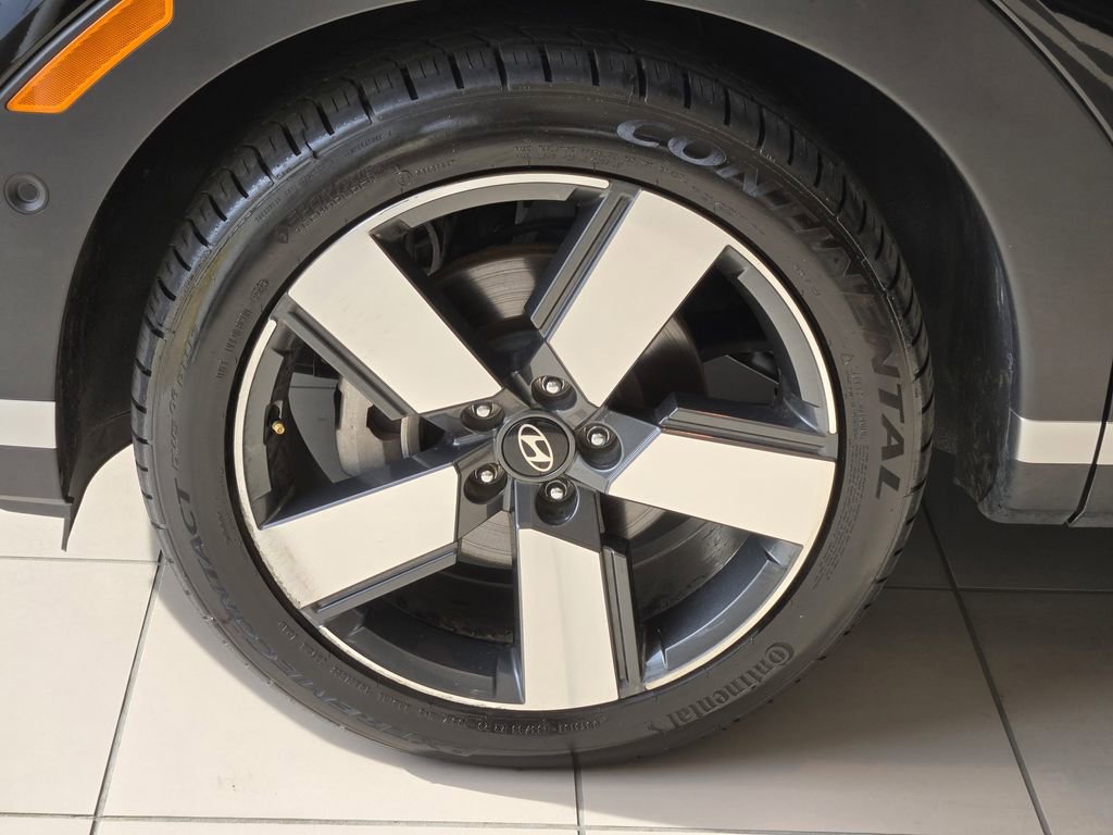 Used 2024 Hyundai Santa Fe Limited image 10
