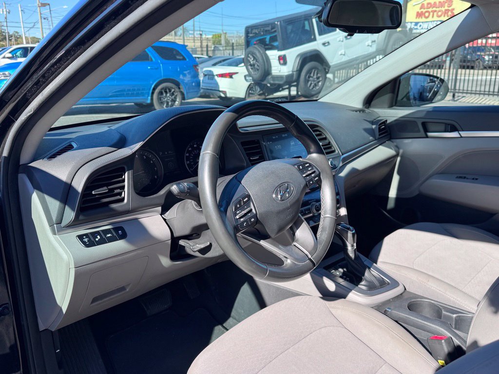 Used 2019 Hyundai Elantra Value Edition FWD image 12