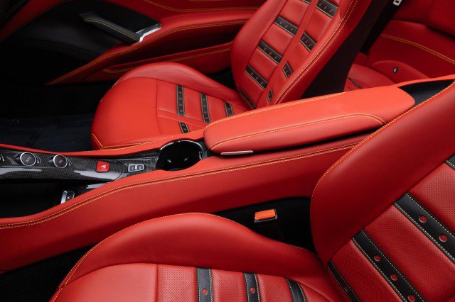 Used 2016 Ferrari California T image 38