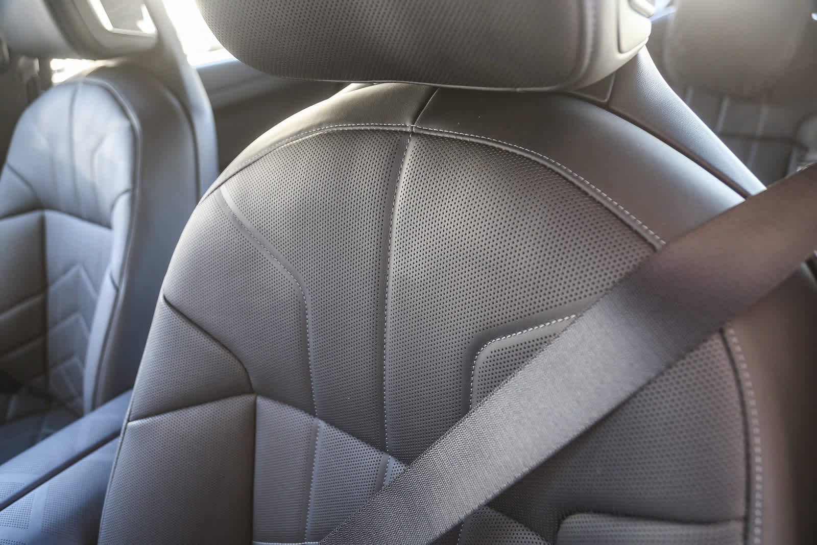 Used 2025 BMW i7 eDrive50 w/ M Sport Package image 21