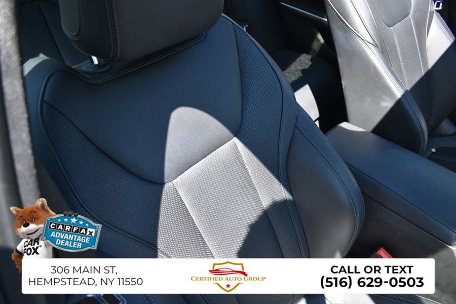 Used 2024 BMW 330e RWD image 23