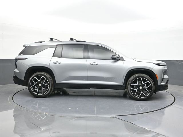 New 2025 Chevrolet Traverse High Country FWD image 17