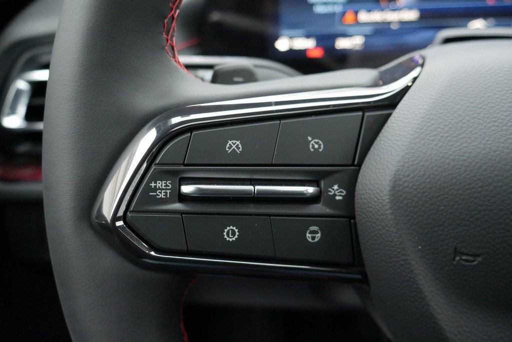 New 2026 Chevrolet Traverse RS image 12