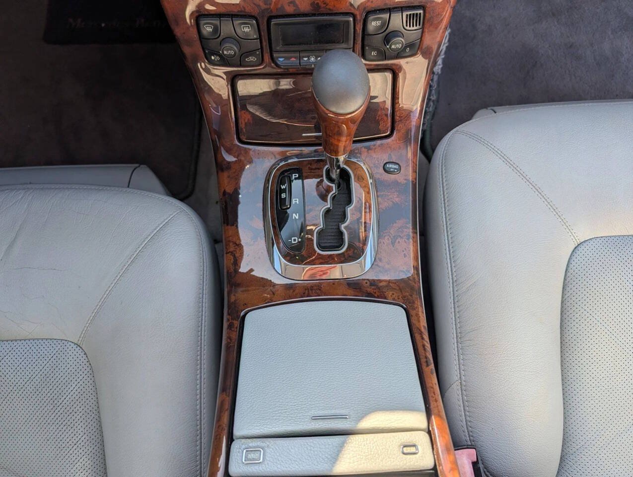 Used 2000 Mercedes-Benz CL 500 image 40