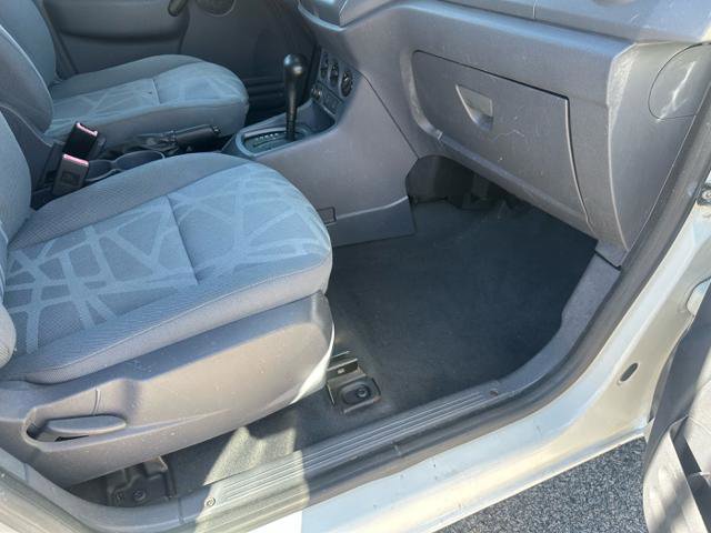 Used 2012 Ford Transit Connect XLT image 10