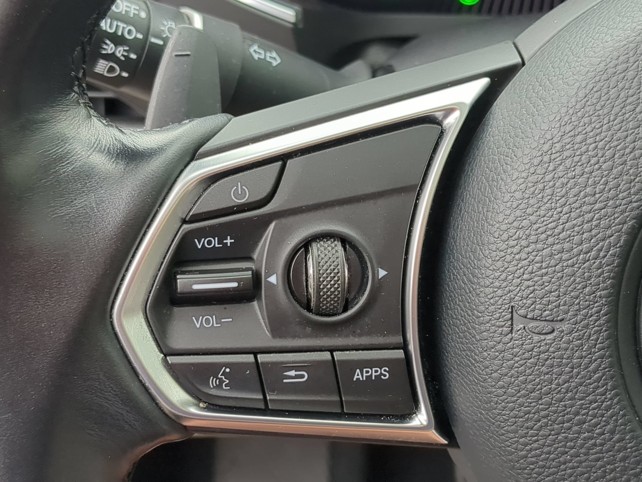 Used 2023 Acura MDX FWD w/ Technology Package image 19
