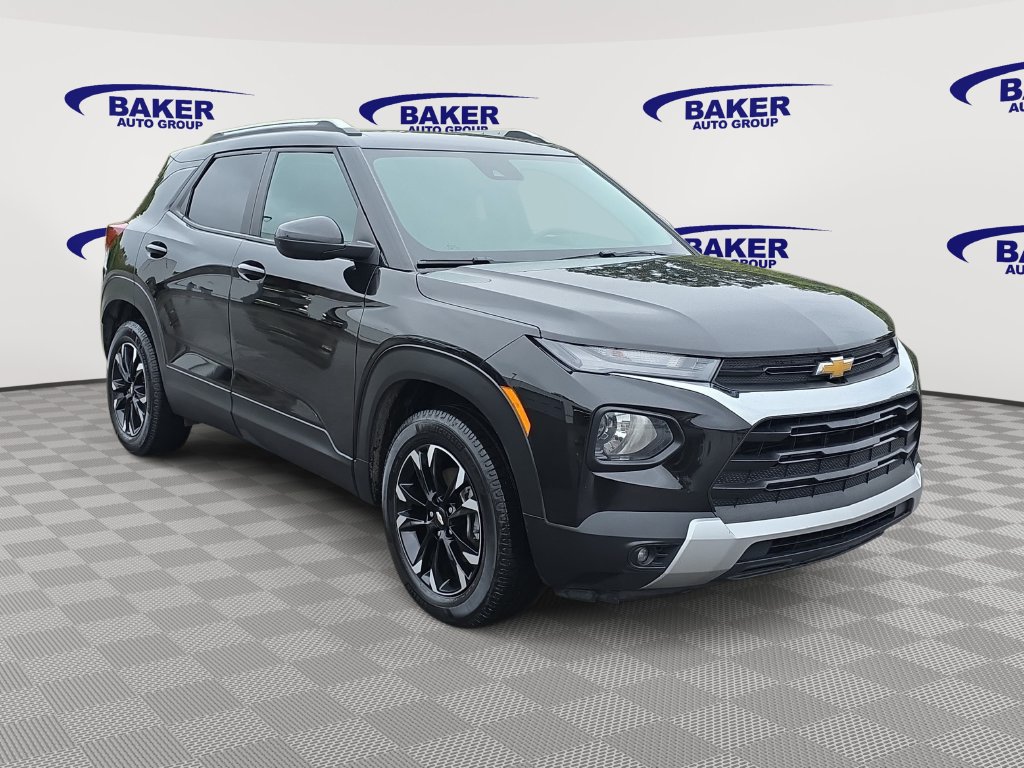 Used 2023 Chevrolet TrailBlazer LT AWD/4WD image 3