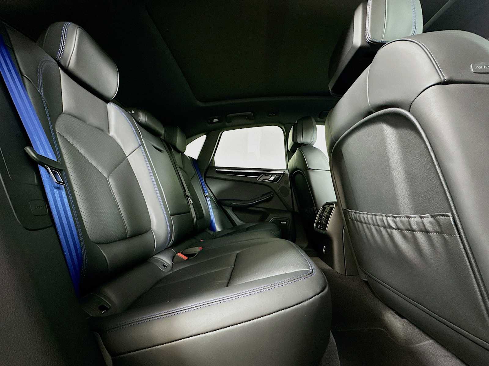 New 2026 Porsche Macan S image 28