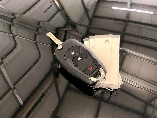 Used 2020 Chevrolet Trax LS w/ Tint and Cruise Package FWD image 9