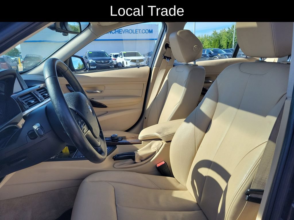 Used 2015 BMW 320i xDrive Sedan AWD/4WD image 6