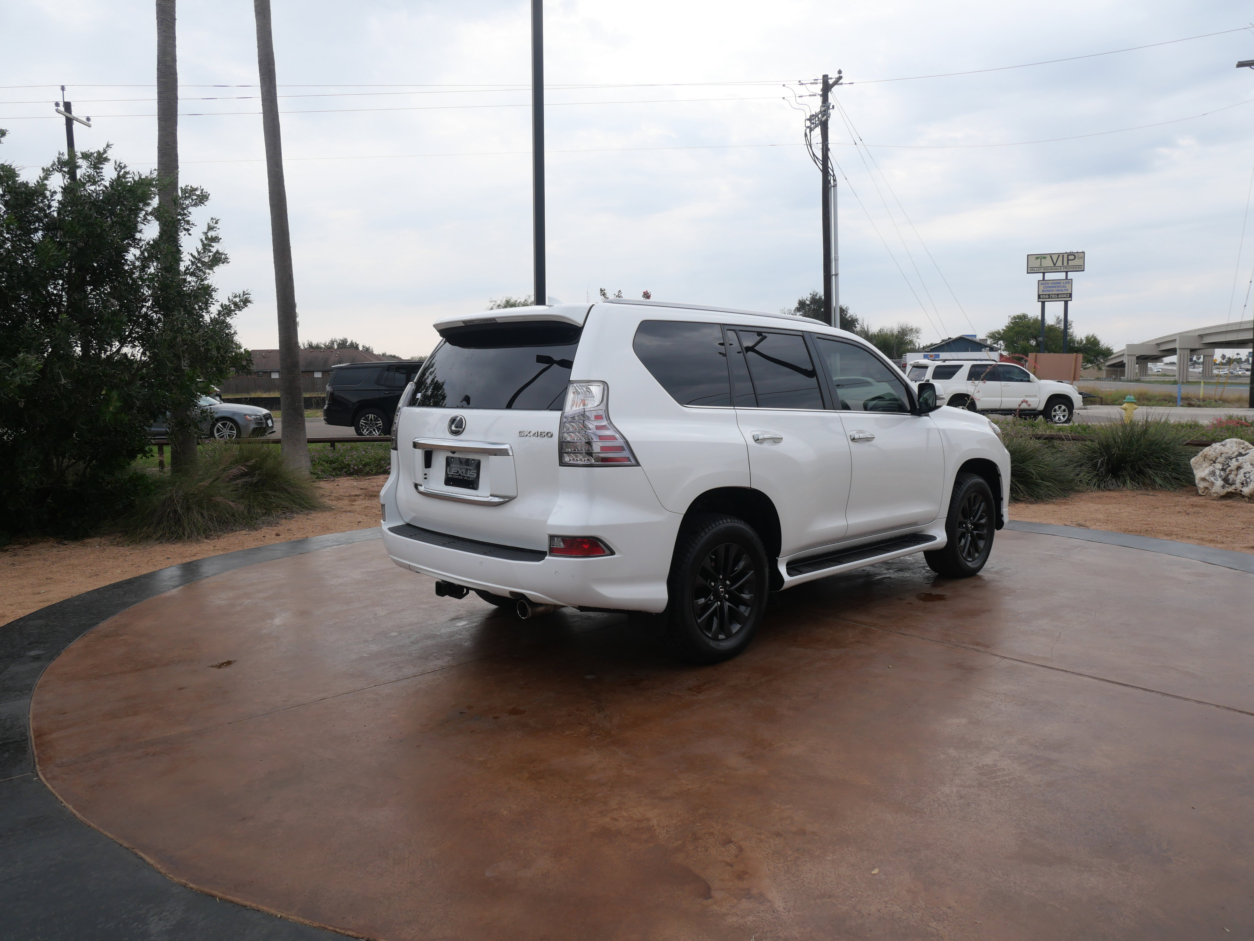 Used 2020 Lexus GX 460 Premium image 2