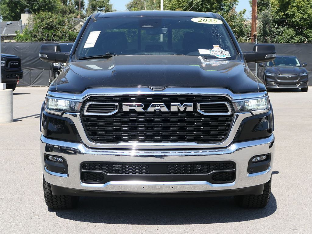 Used 2025 RAM 1500 Big Horn AWD/4WD image 7