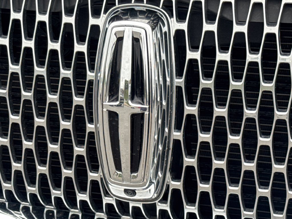 Used 2024 Lincoln Navigator Reserve AWD/4WD image 16
