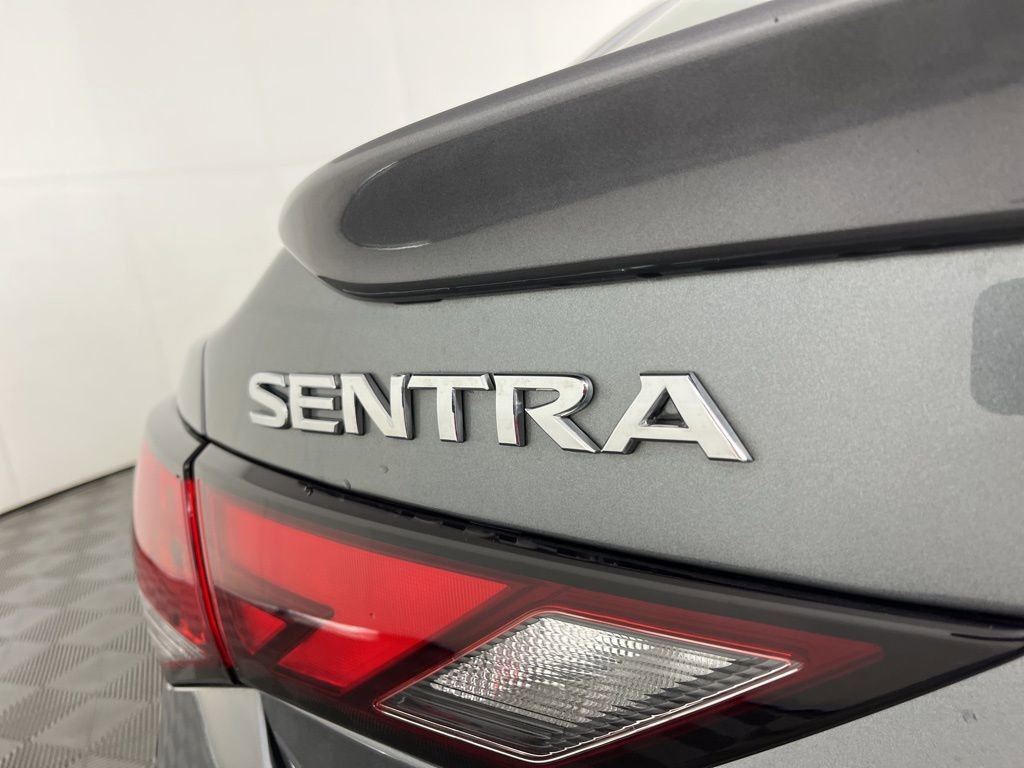 Used 2022 Nissan Sentra SR w/ Electronics Package image 3