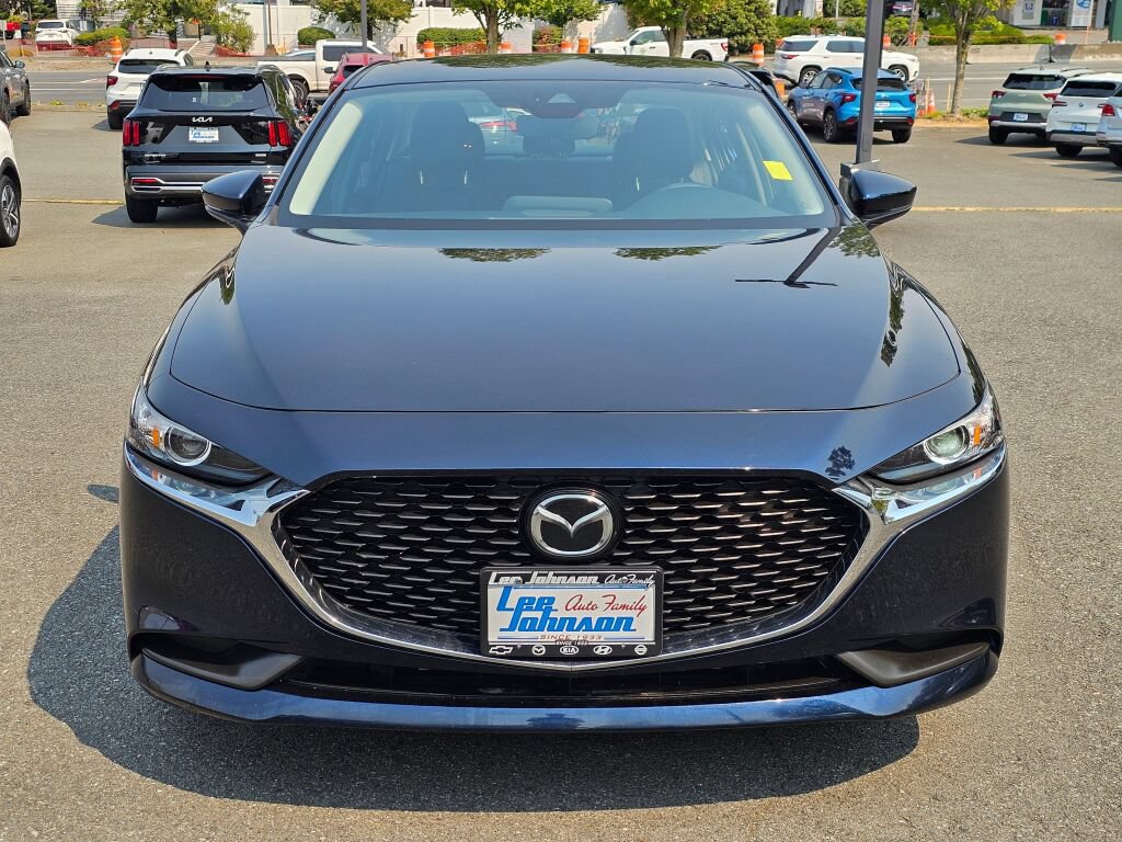 Used 2020 MAZDA MAZDA3 Sedan w/ Select Package FWD image 2