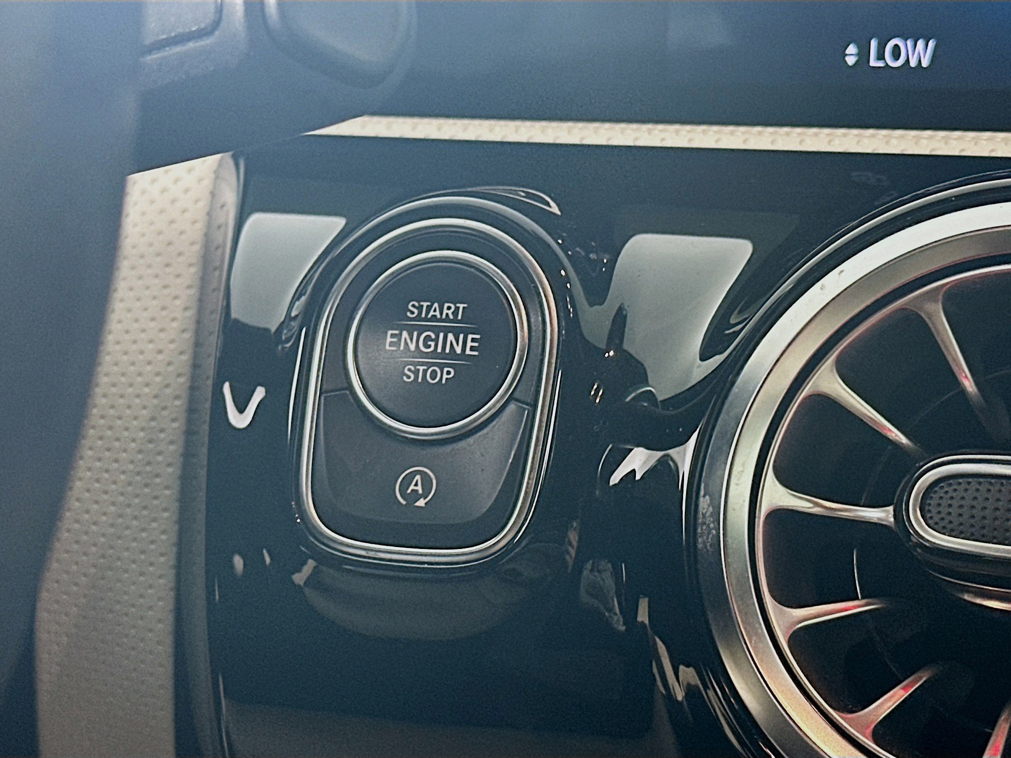 Certified 2022 Mercedes-Benz A 220 4MATIC image 17