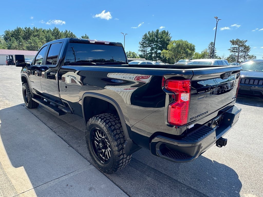Used 2024 Chevrolet Silverado 2500 Custom w/ Custom Value Package image 5