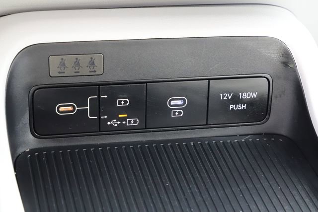 Used 2025 Hyundai Kona SEL image 28