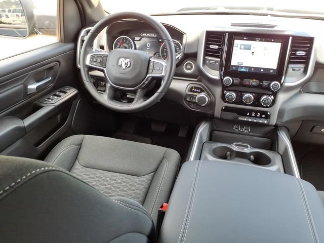 New 2026 RAM 1500 Express AWD/4WD image 4
