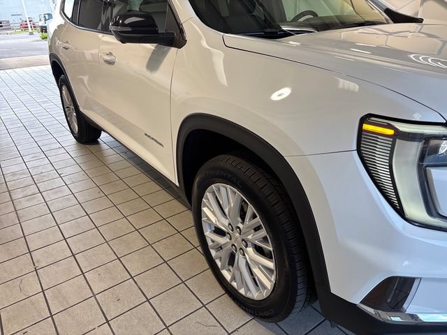 Used 2026 GMC Acadia Elevation w/ Elevation Premium Package FWD image 19